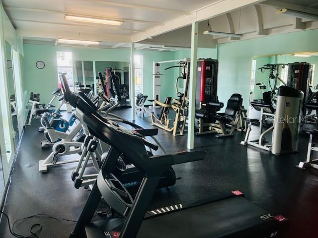 Image 31 of 57 For 1703 Club Circle