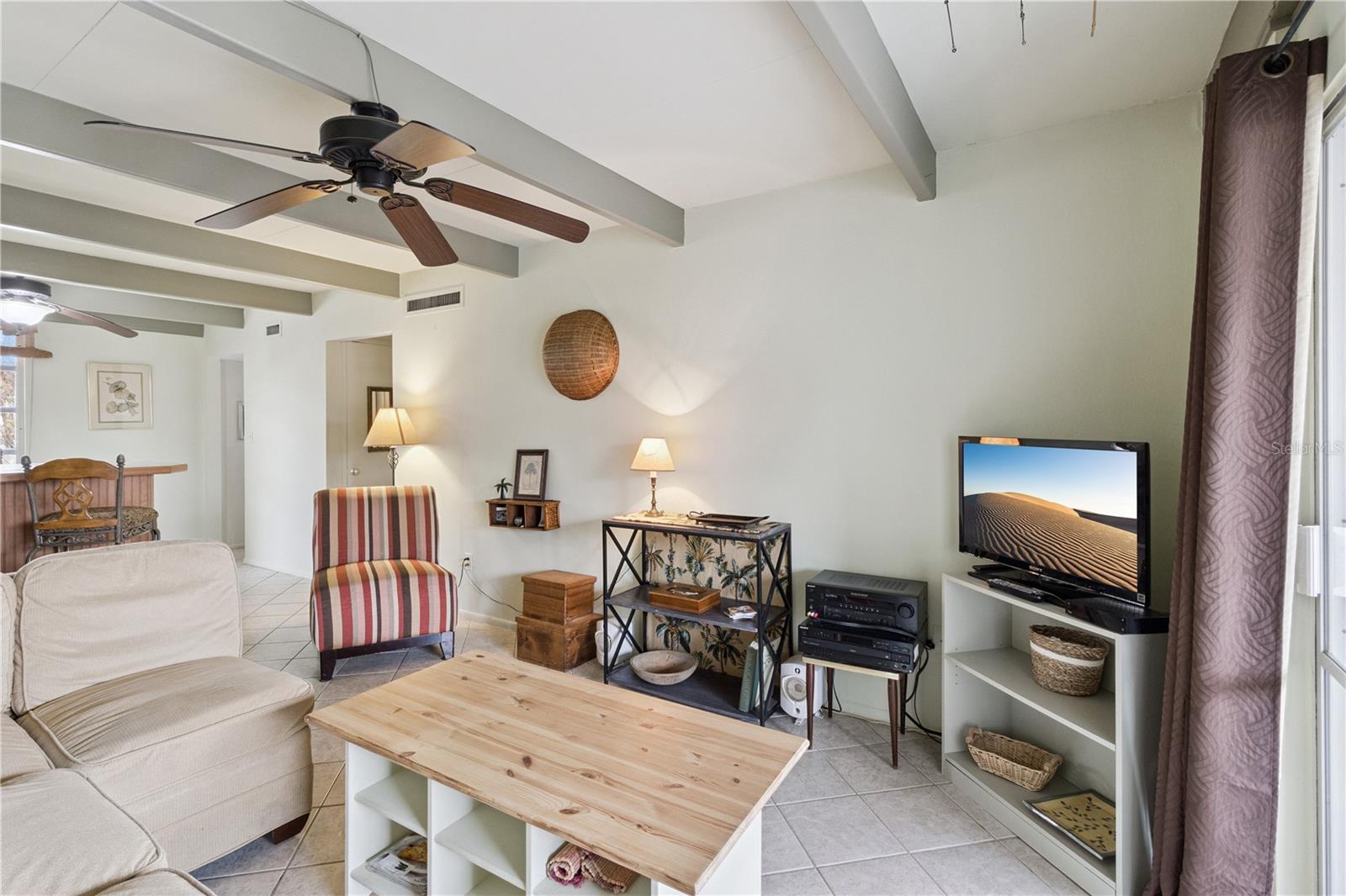 Image 5 of 57 For 1703 Club Circle