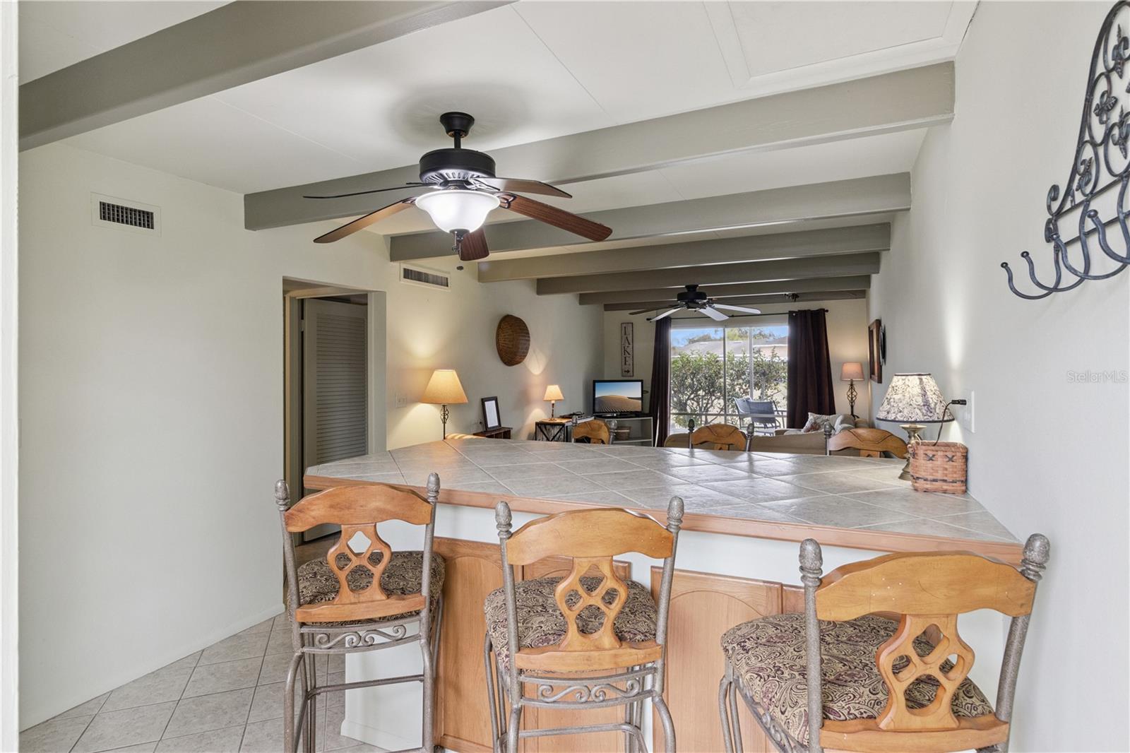 Image 7 of 57 For 1703 Club Circle