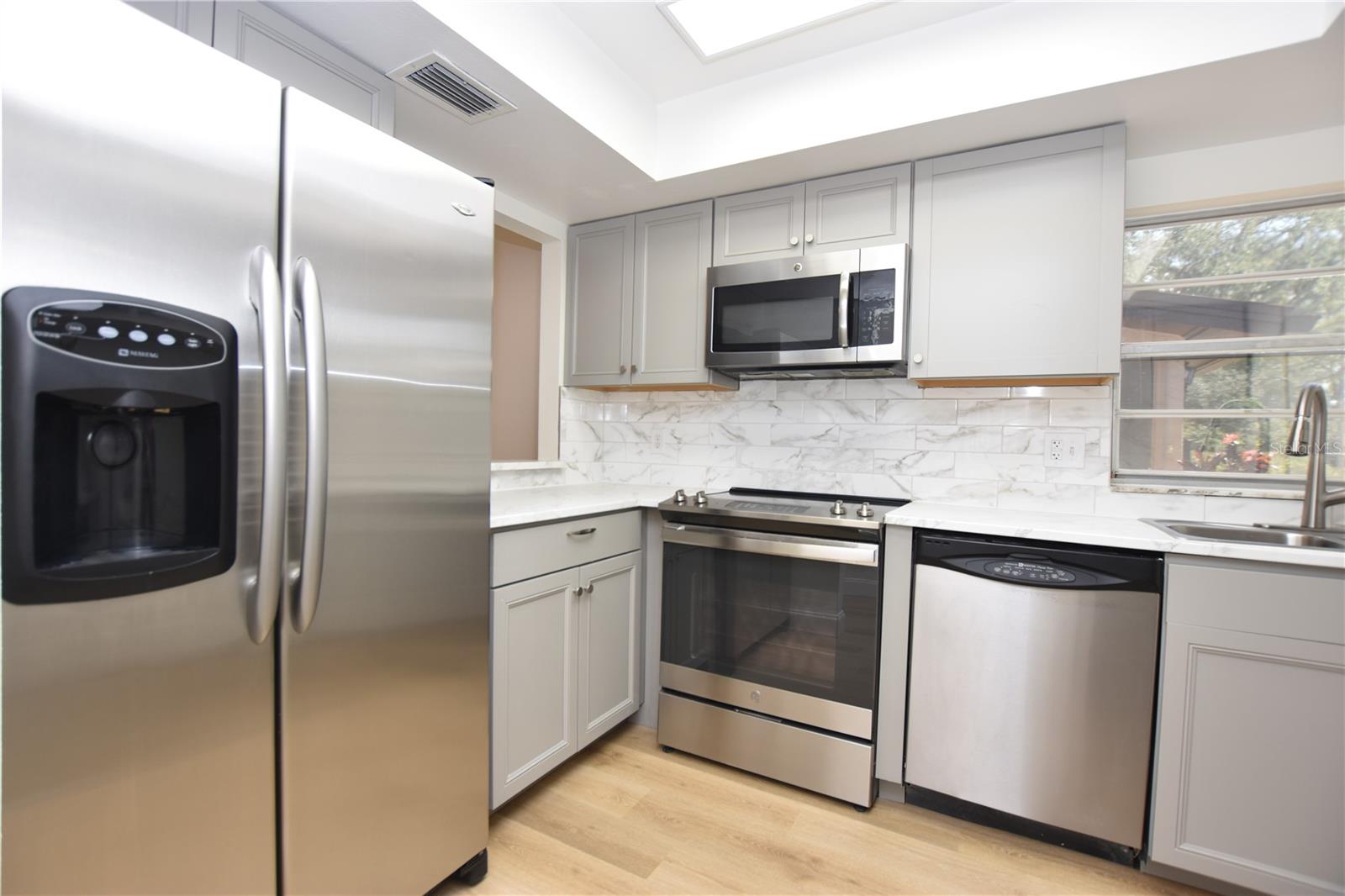 Image 2 of 36 For 2025 Sylvester Road S2