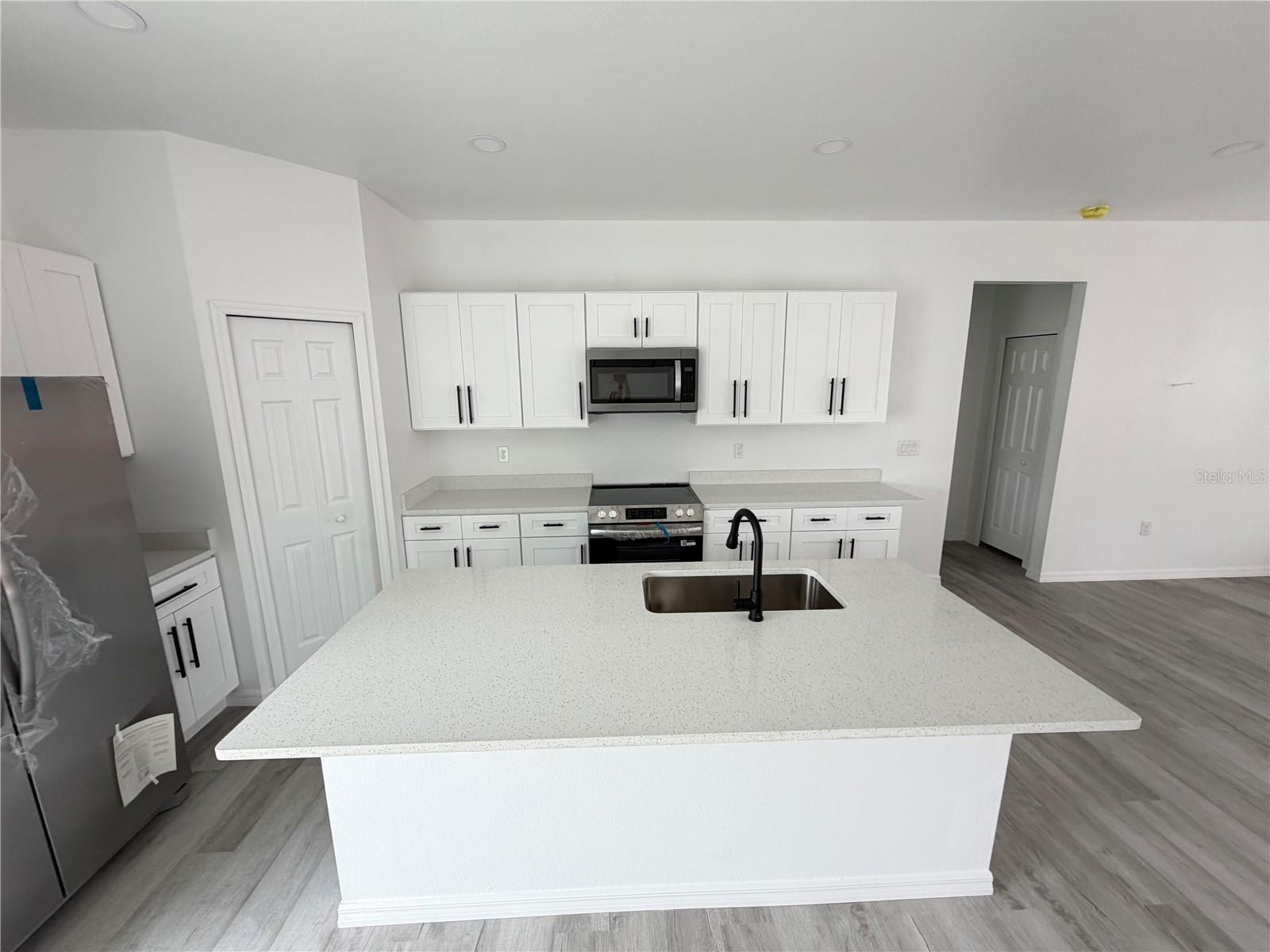 Image 7 of 21 For 1717 Blossom Circle W