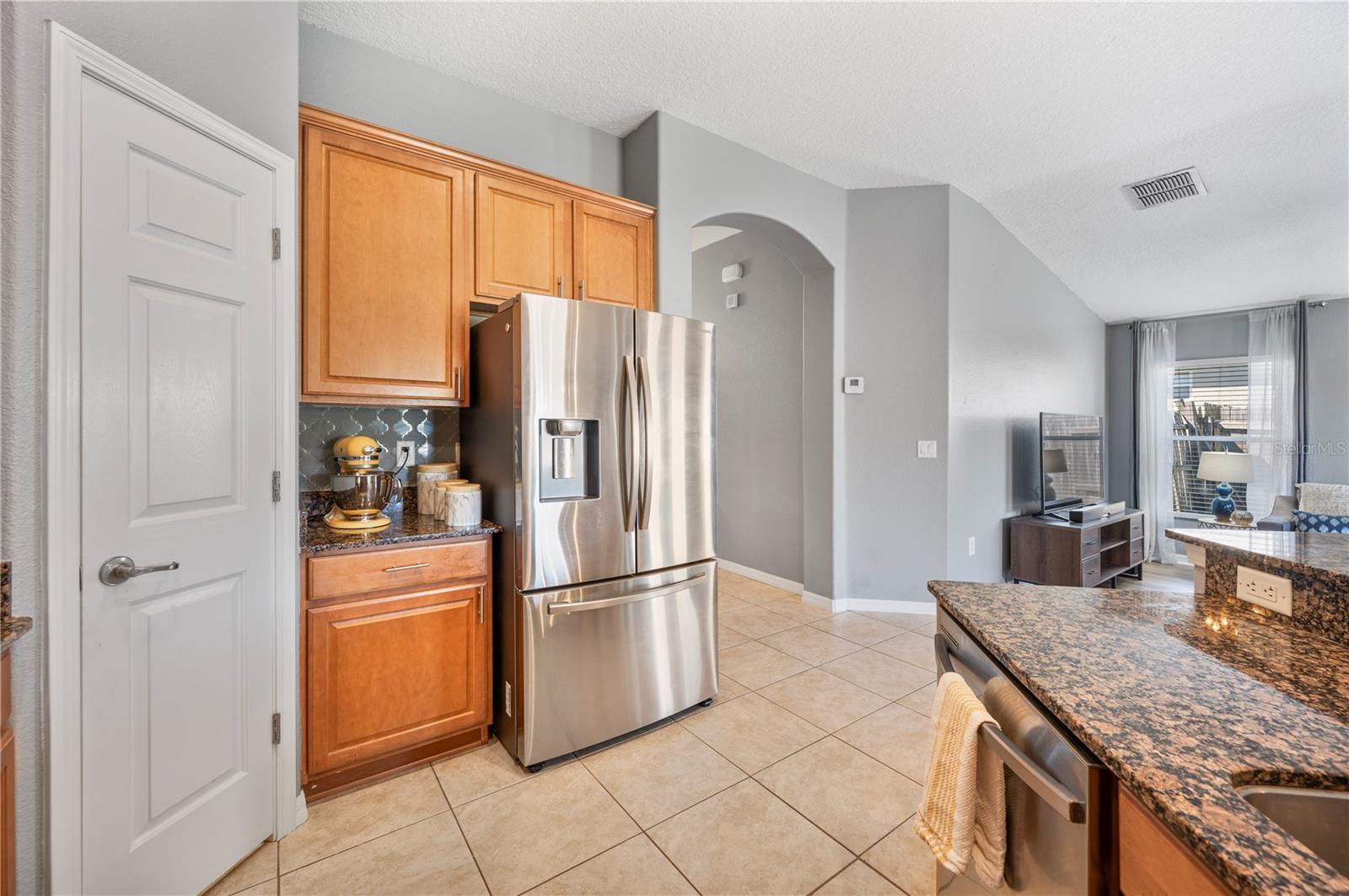 Image 20 of 51 For 2439 Hamlet Circle