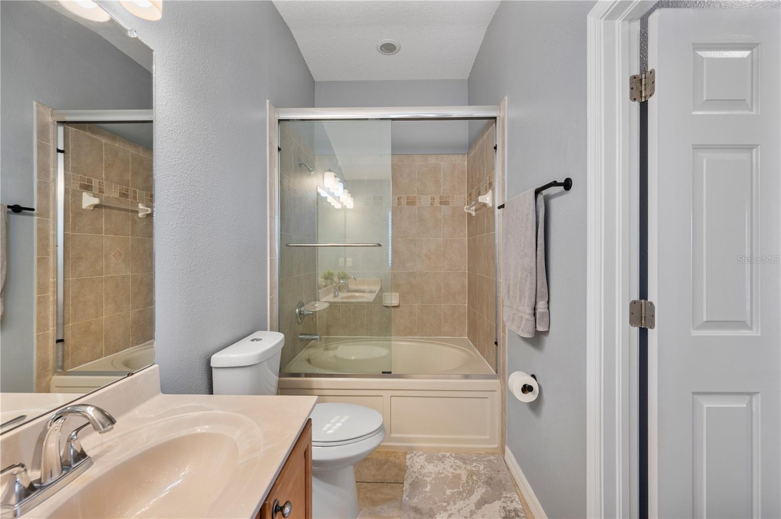 Image 30 of 51 For 2439 Hamlet Circle