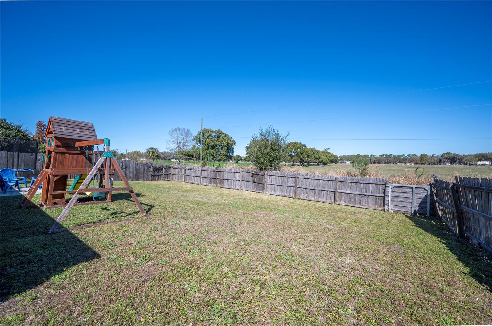 Image 36 of 51 For 2439 Hamlet Circle