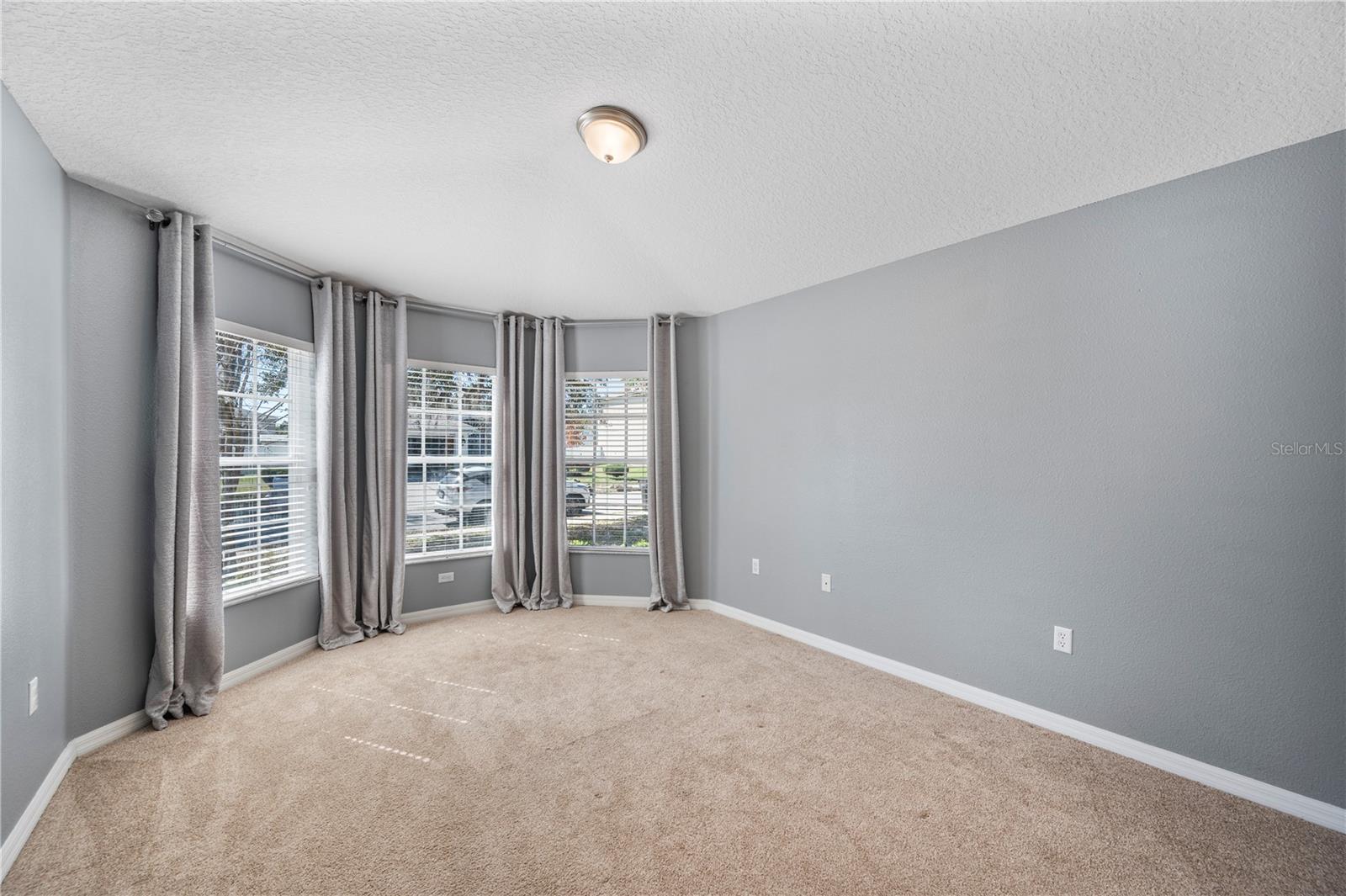 Image 5 of 51 For 2439 Hamlet Circle