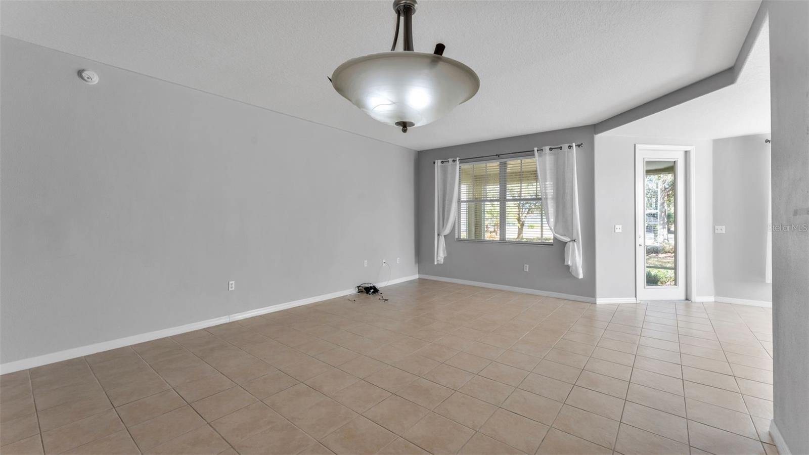 Image 7 of 48 For 3850 Serenade Lane