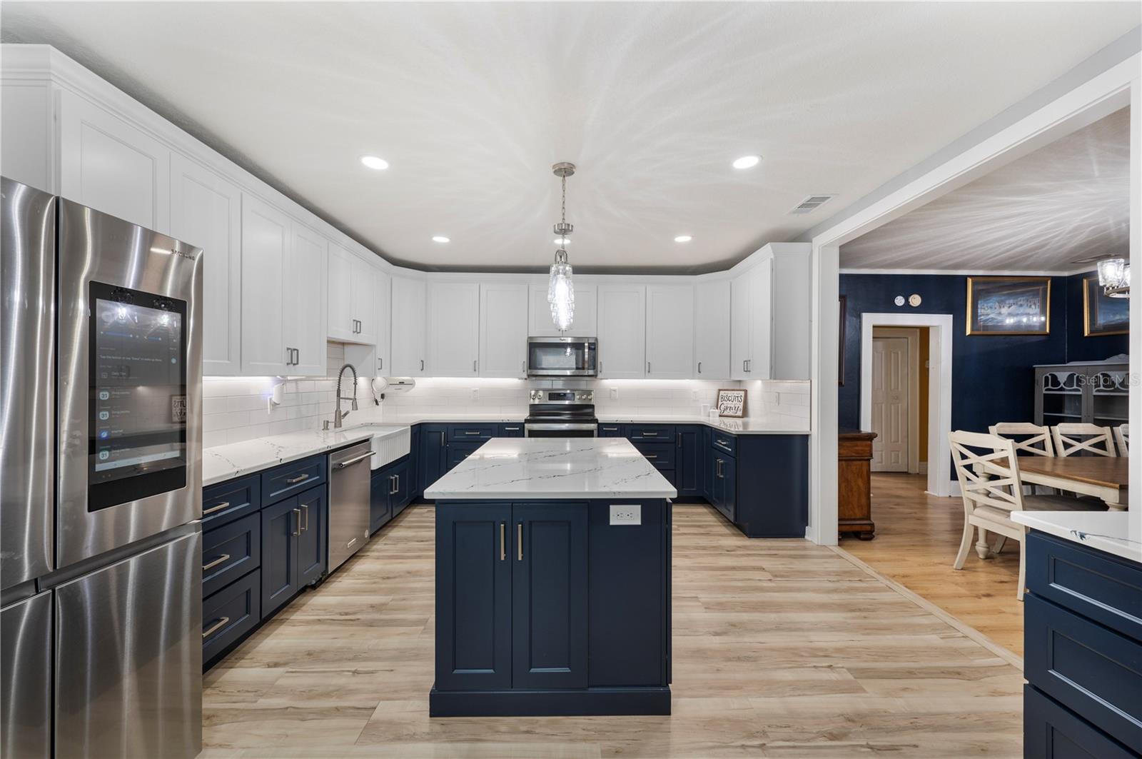 Image 3 of 22 For 219 Beacon Road