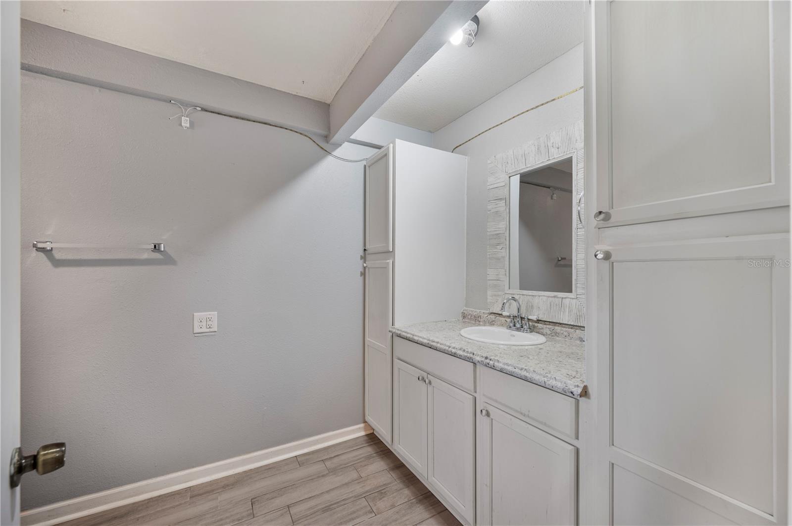 Image 8 of 22 For 219 Beacon Road