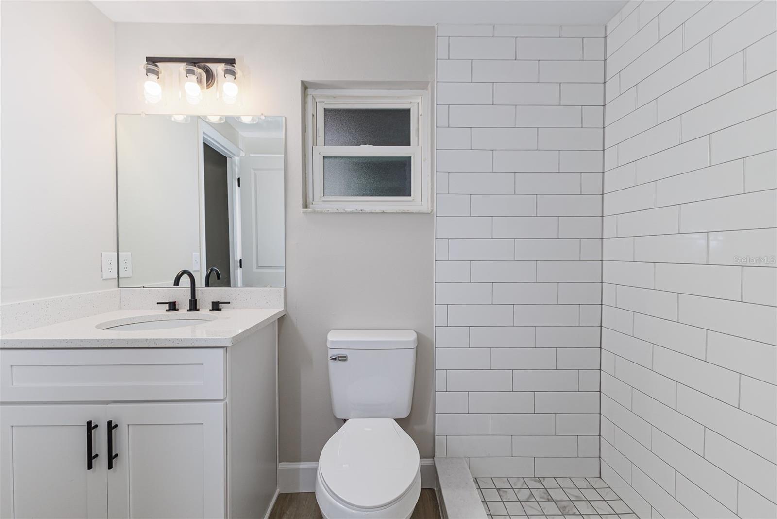 Image 11 of 30 For 265 Lake Thomas Drive