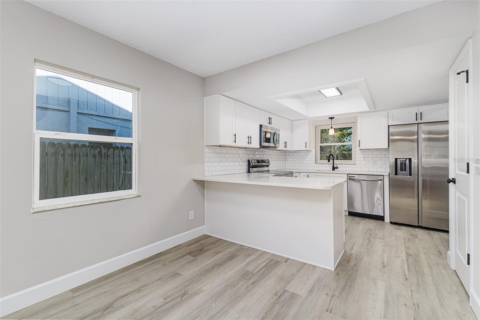 Image 5 of 30 For 265 Lake Thomas Drive