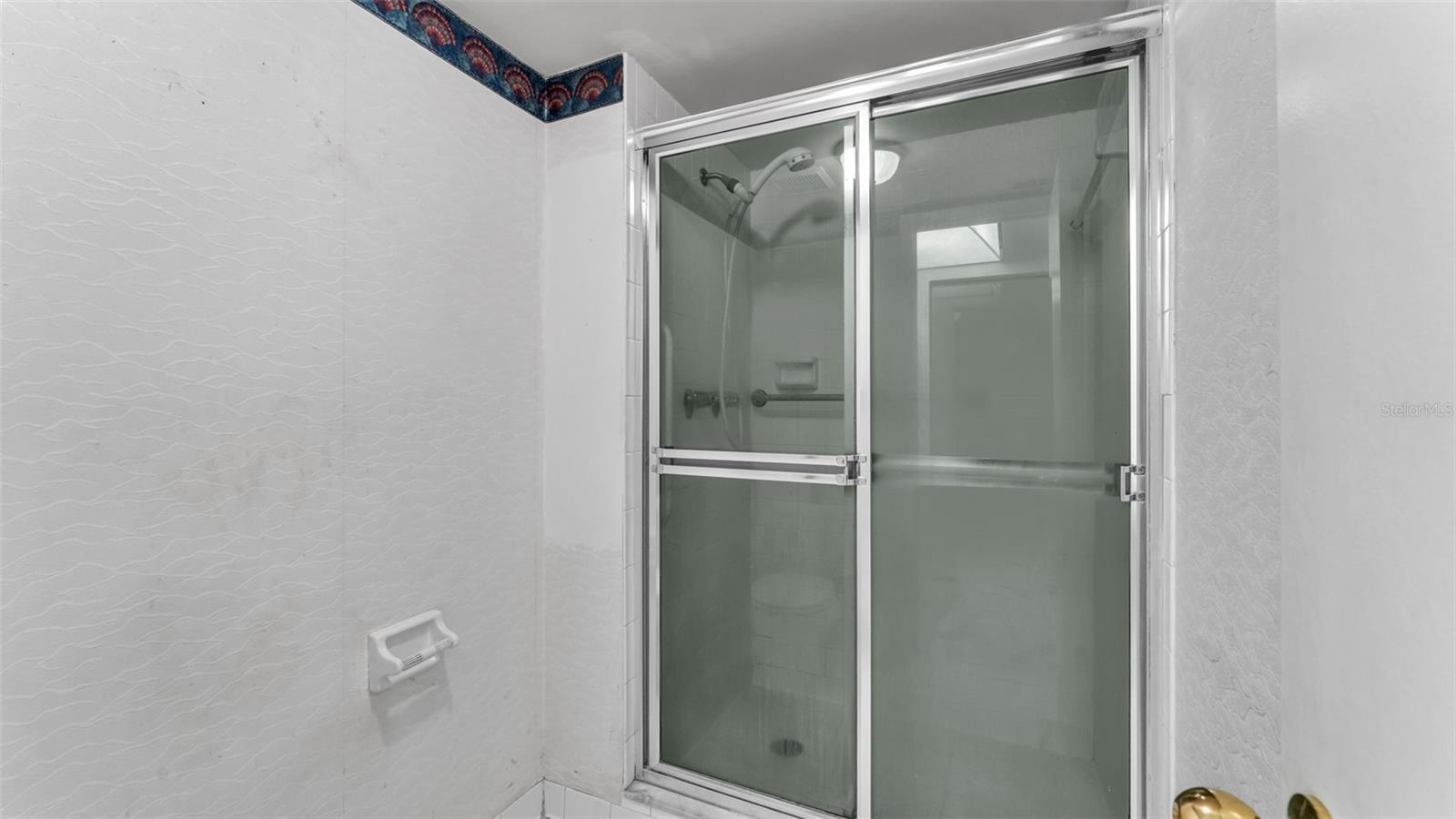 Image 18 of 40 For 1130 Lake Parker Avenue A109