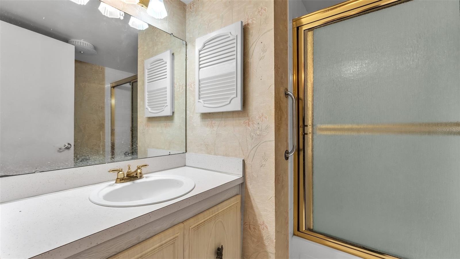 Image 22 of 40 For 1130 Lake Parker Avenue A109