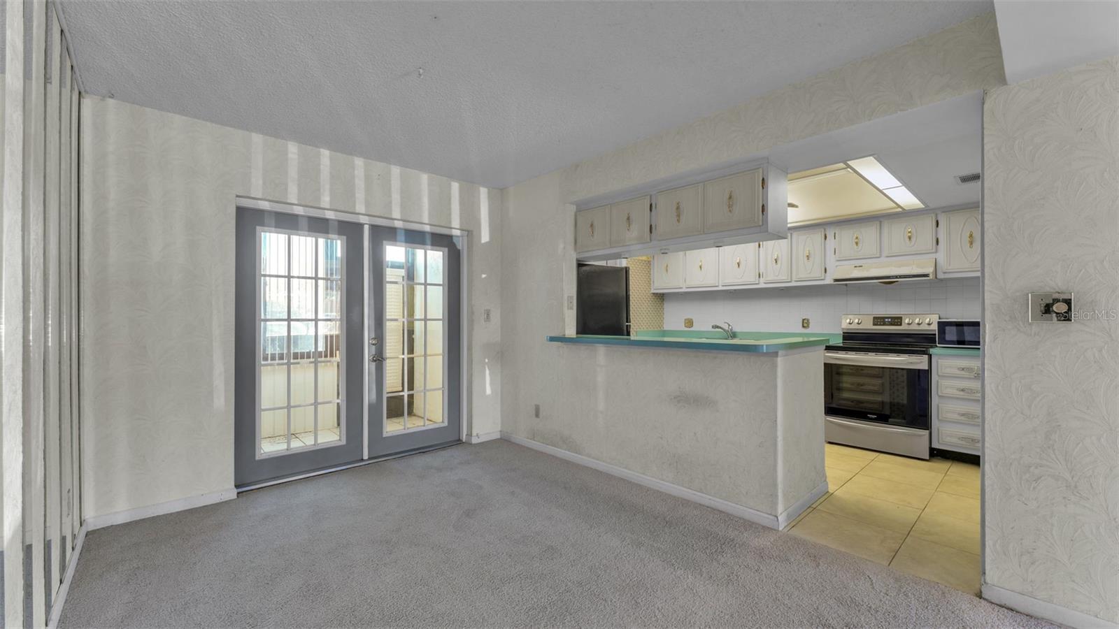 Image 7 of 40 For 1130 Lake Parker Avenue A109