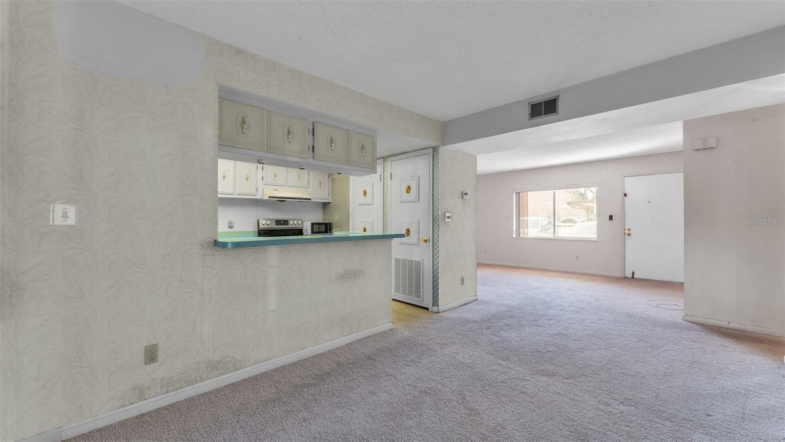 Image 9 of 40 For 1130 Lake Parker Avenue A109