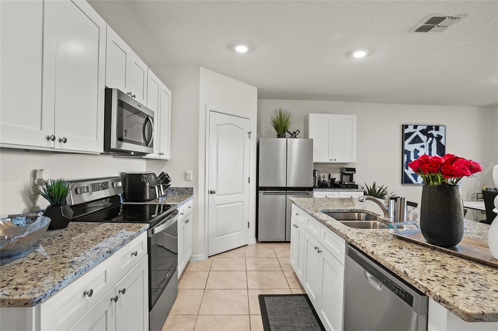 Image 7 of 48 For 5740 Grey Granite Way