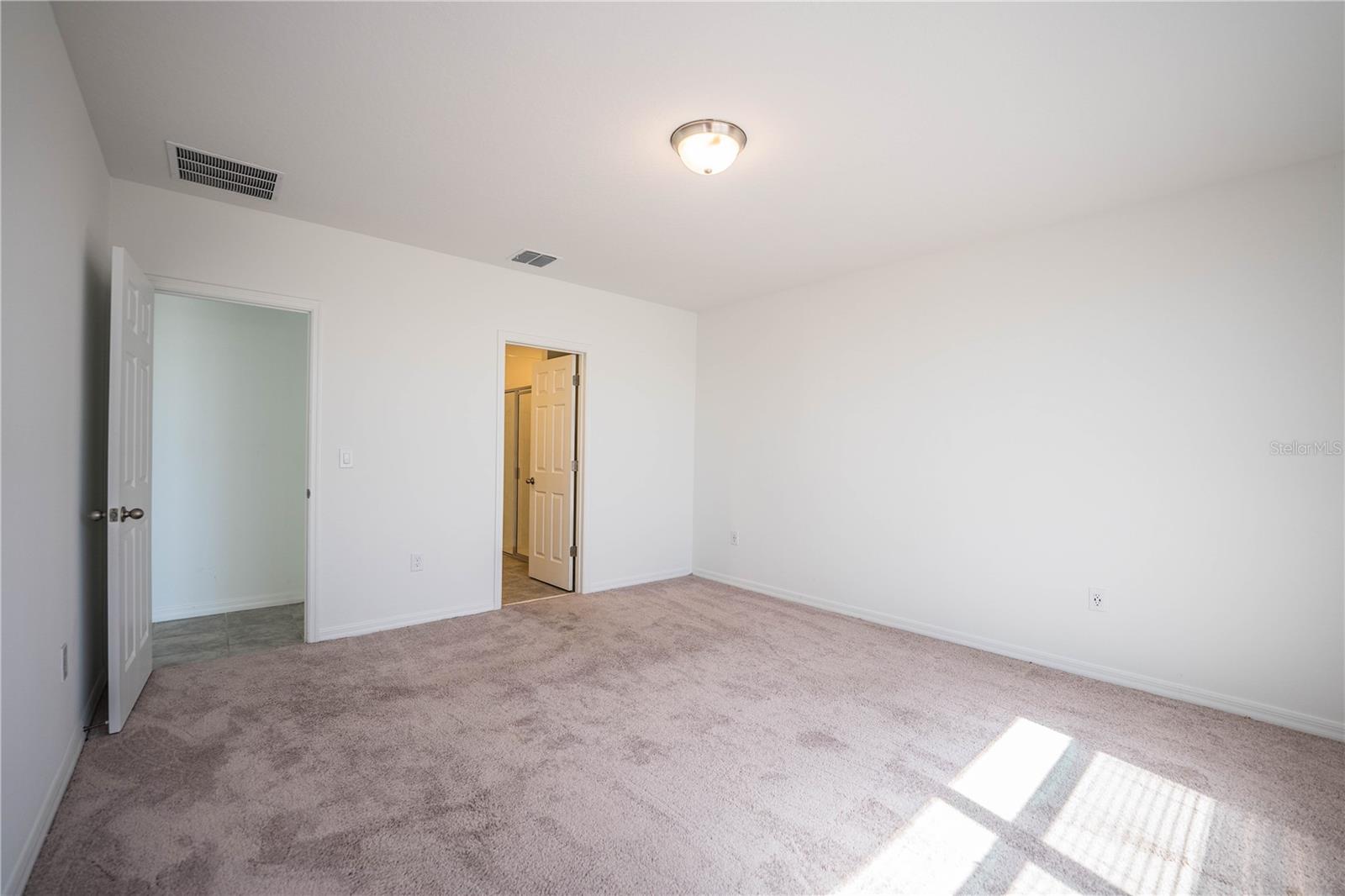 Image 23 of 63 For 1131 Foreshore Lane