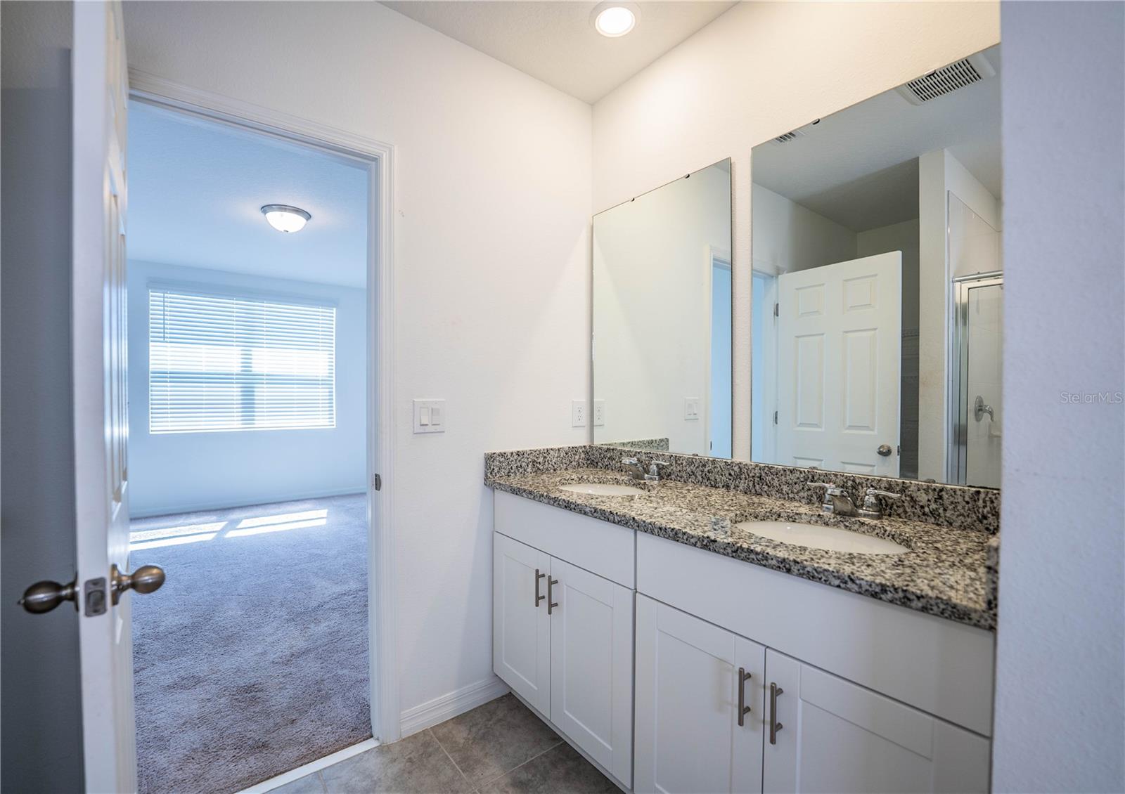 Image 29 of 63 For 1131 Foreshore Lane