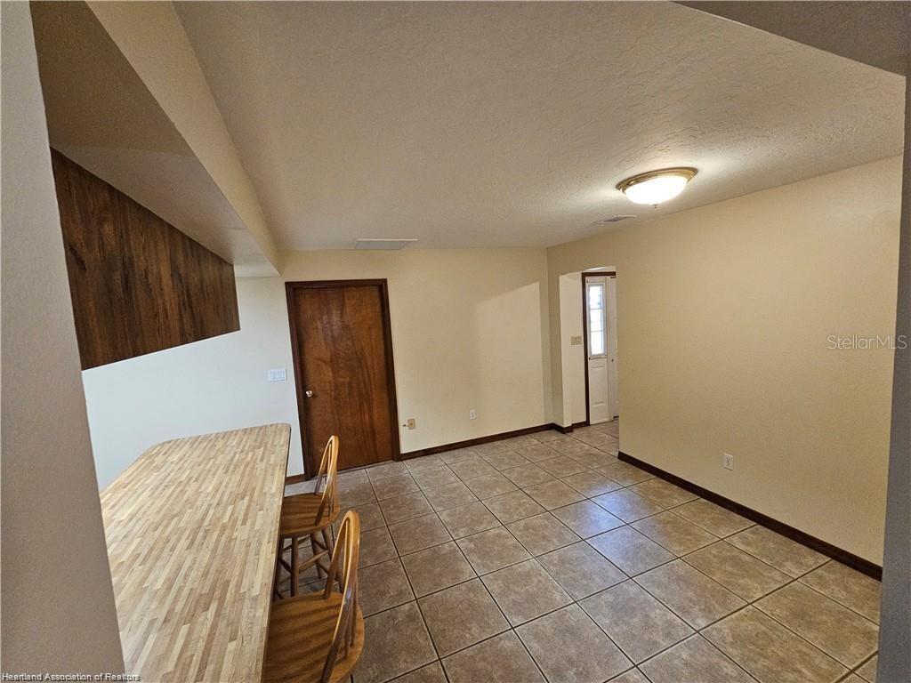 Image 16 of 30 For 511 Elgin Street