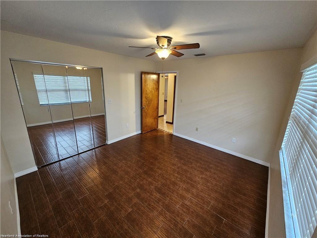 Image 26 of 30 For 511 Elgin Street