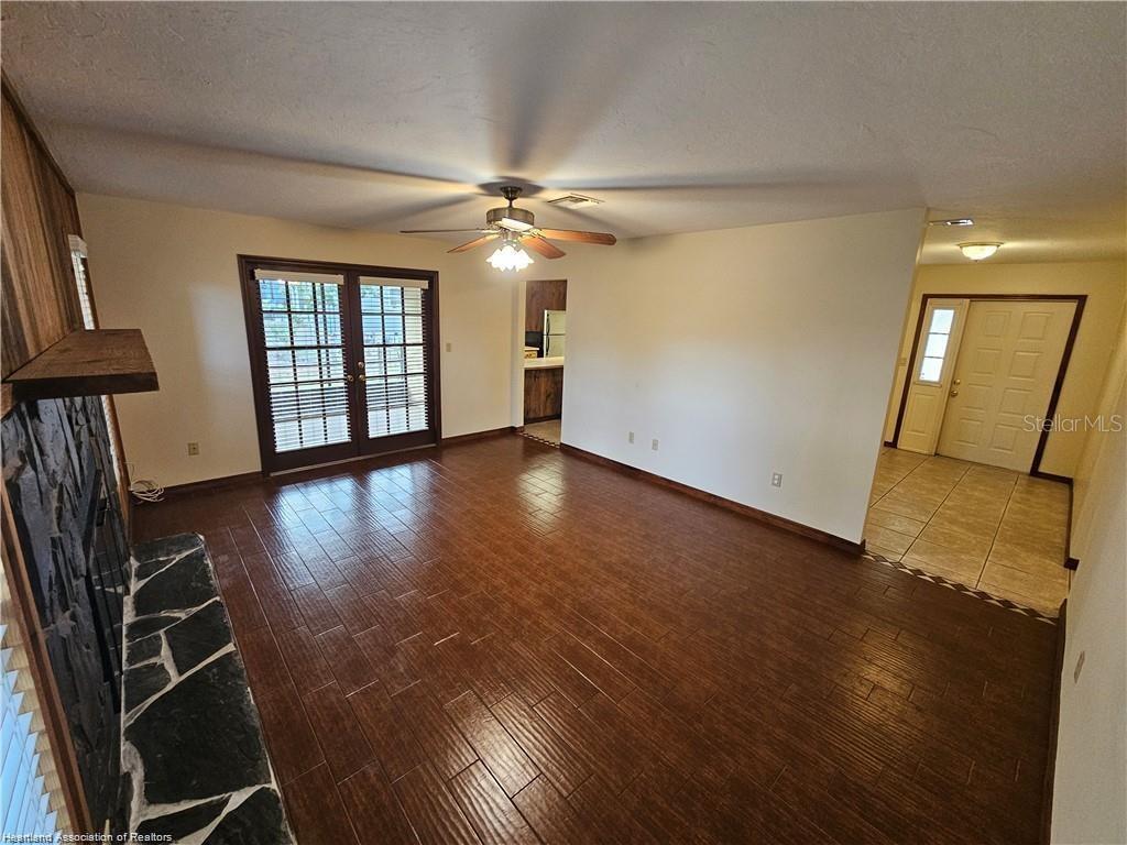 Image 29 of 30 For 511 Elgin Street