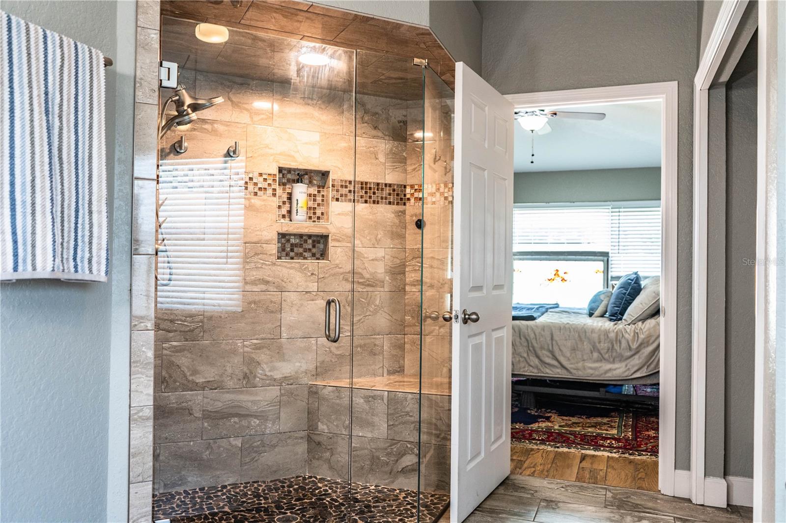 Image 26 of 48 For 7144 Remington Oaks Loop