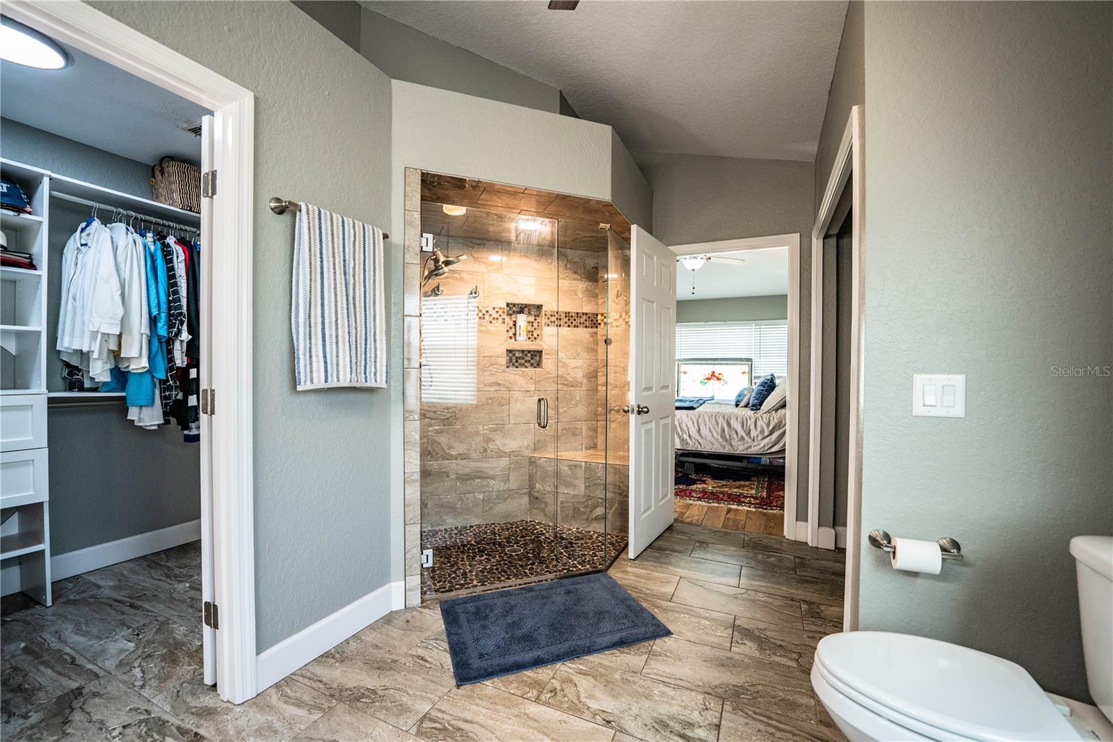 Image 27 of 48 For 7144 Remington Oaks Loop