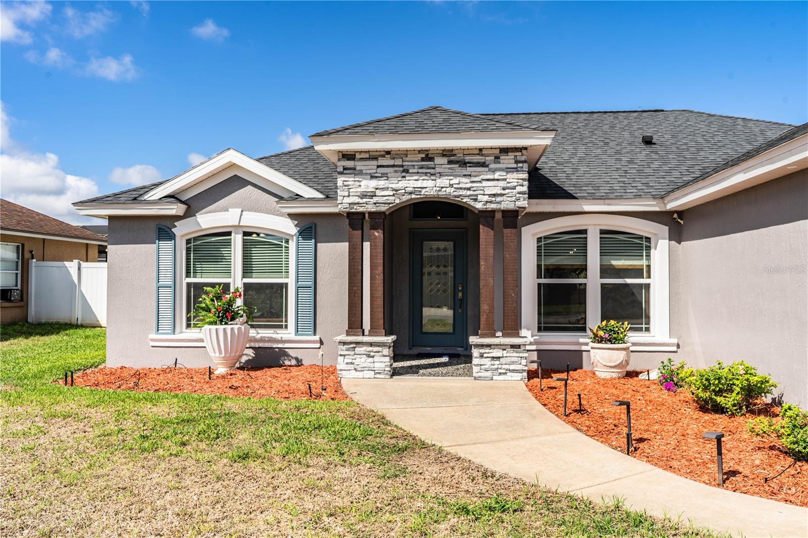 Image 6 of 48 For 7144 Remington Oaks Loop