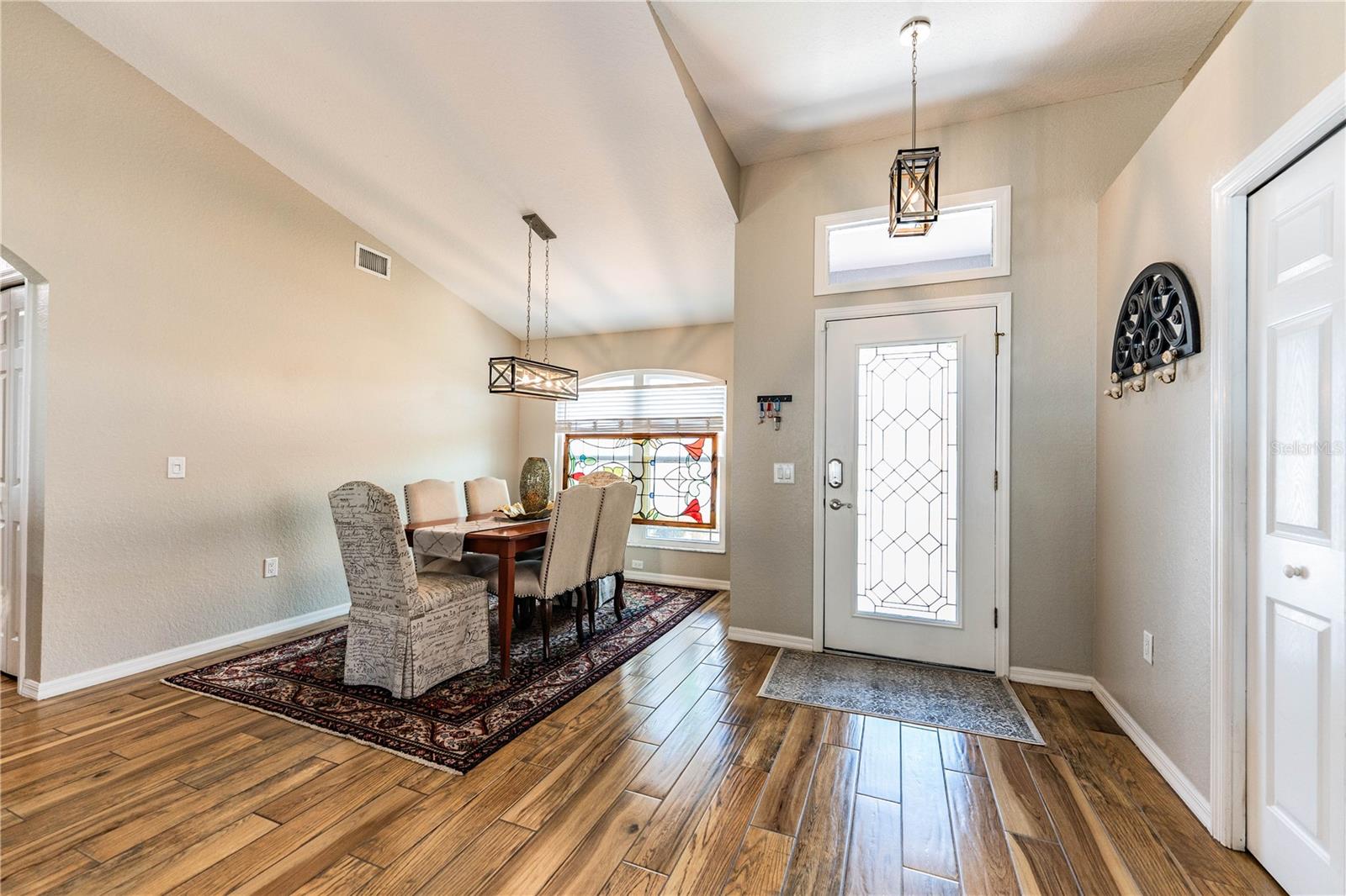 Image 8 of 48 For 7144 Remington Oaks Loop