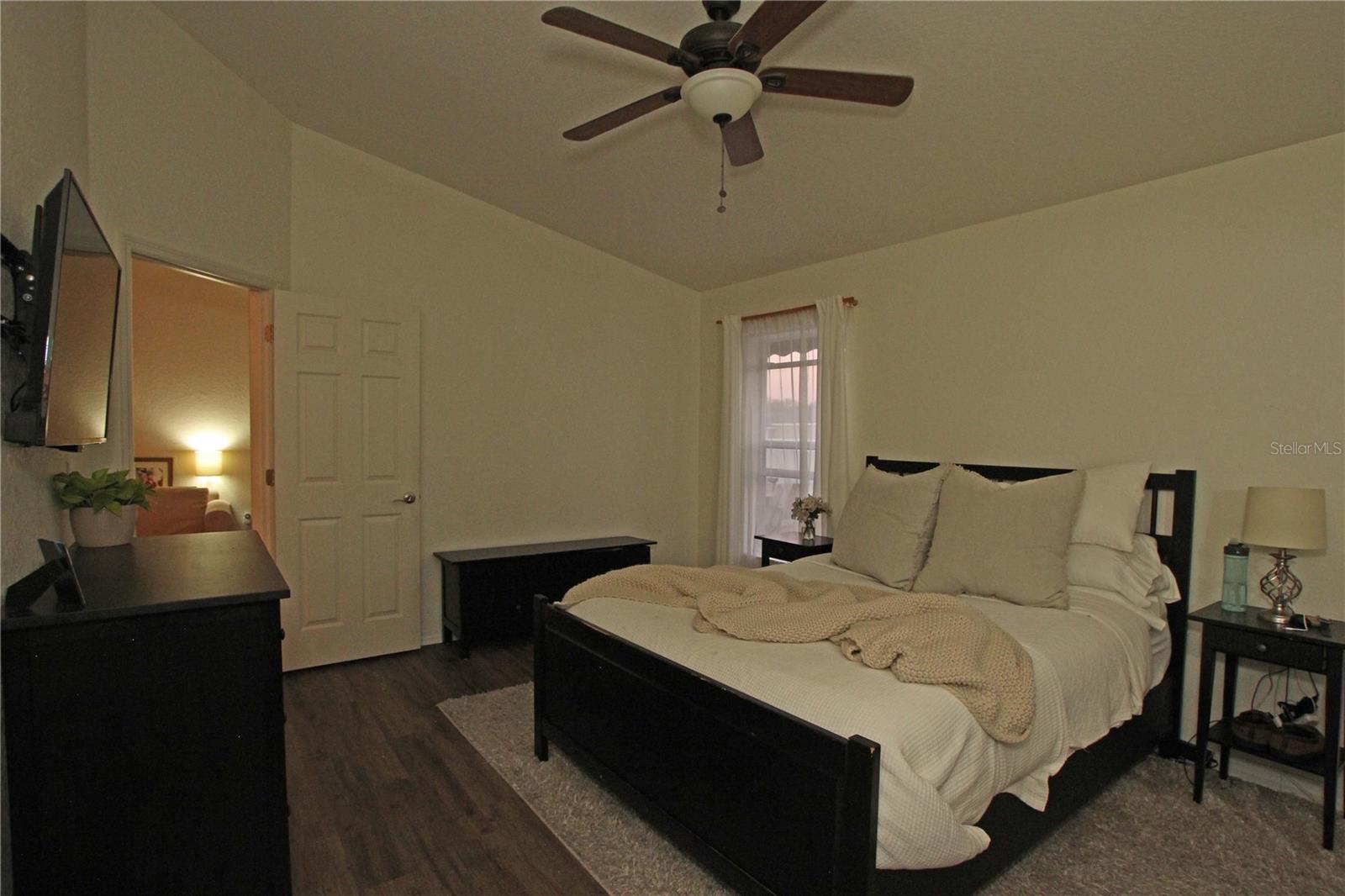 Image 17 of 38 For 2941 Coach Lamp Road