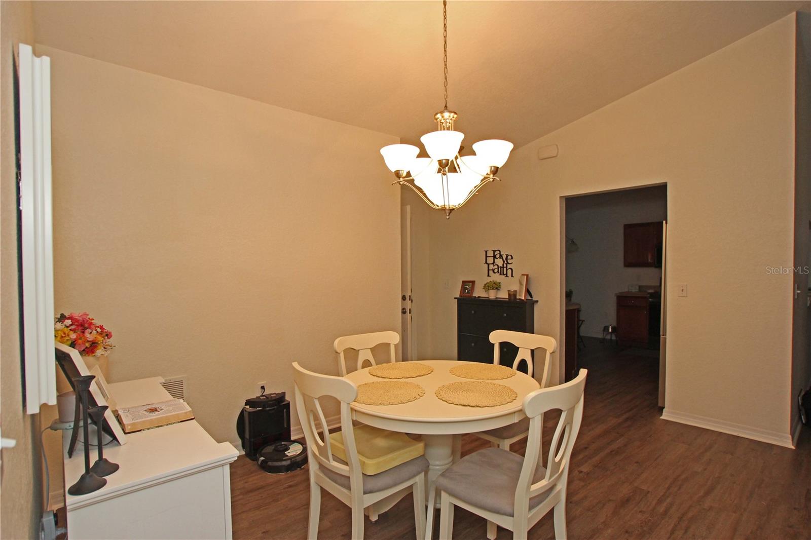 Image 26 of 38 For 2941 Coach Lamp Road