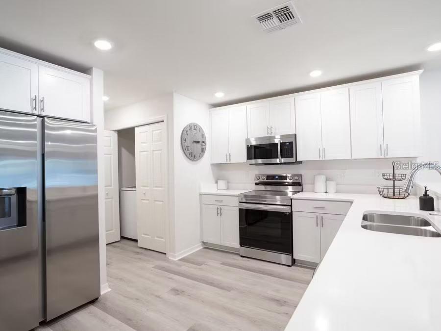 Image 6 of 8 For 294 Chesapeake Drive