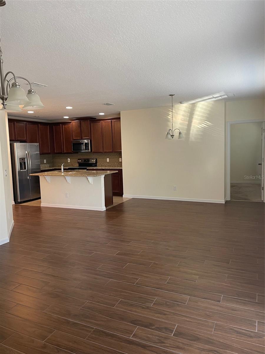 Image 14 of 18 For 318 Ardmore Street