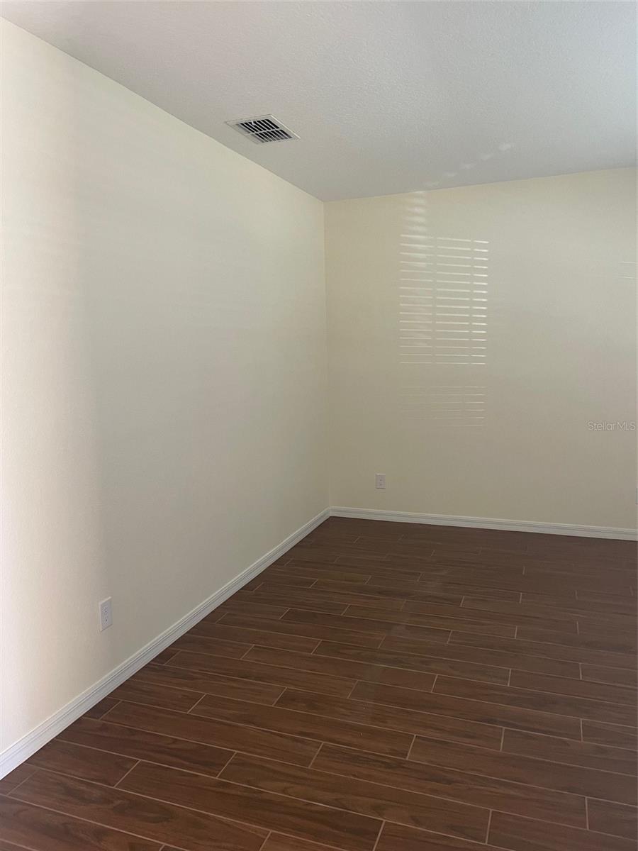 Image 3 of 18 For 318 Ardmore Street