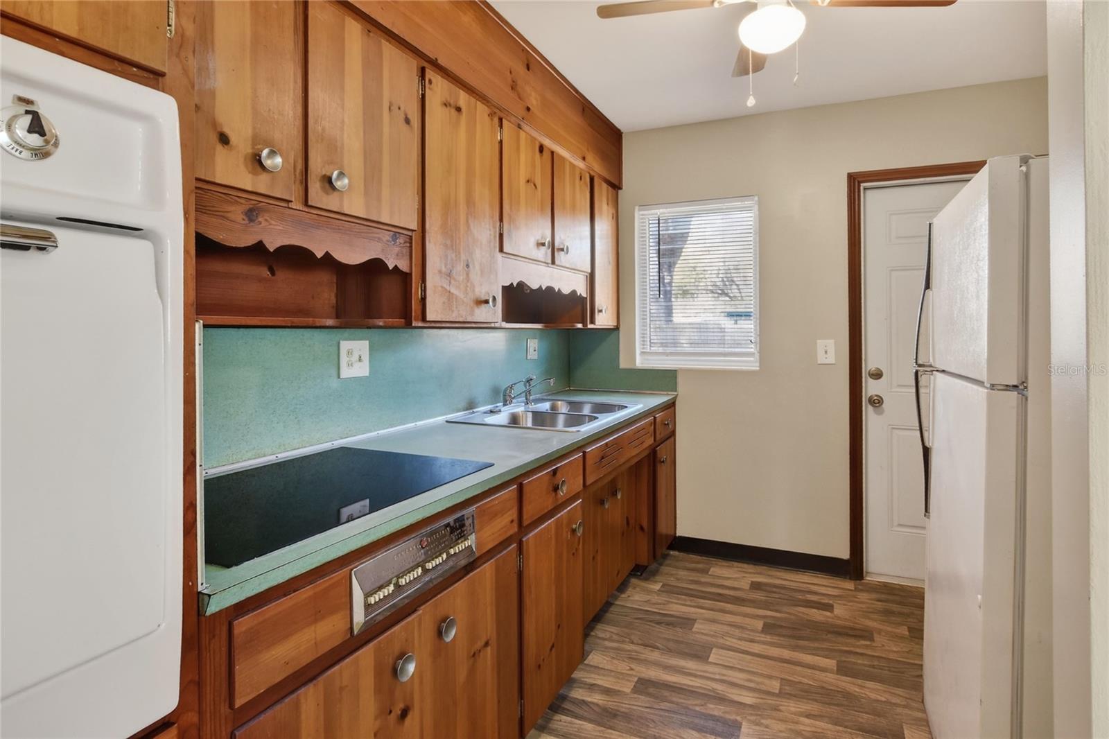 Image 12 of 43 For 1248 Woodland Avenue