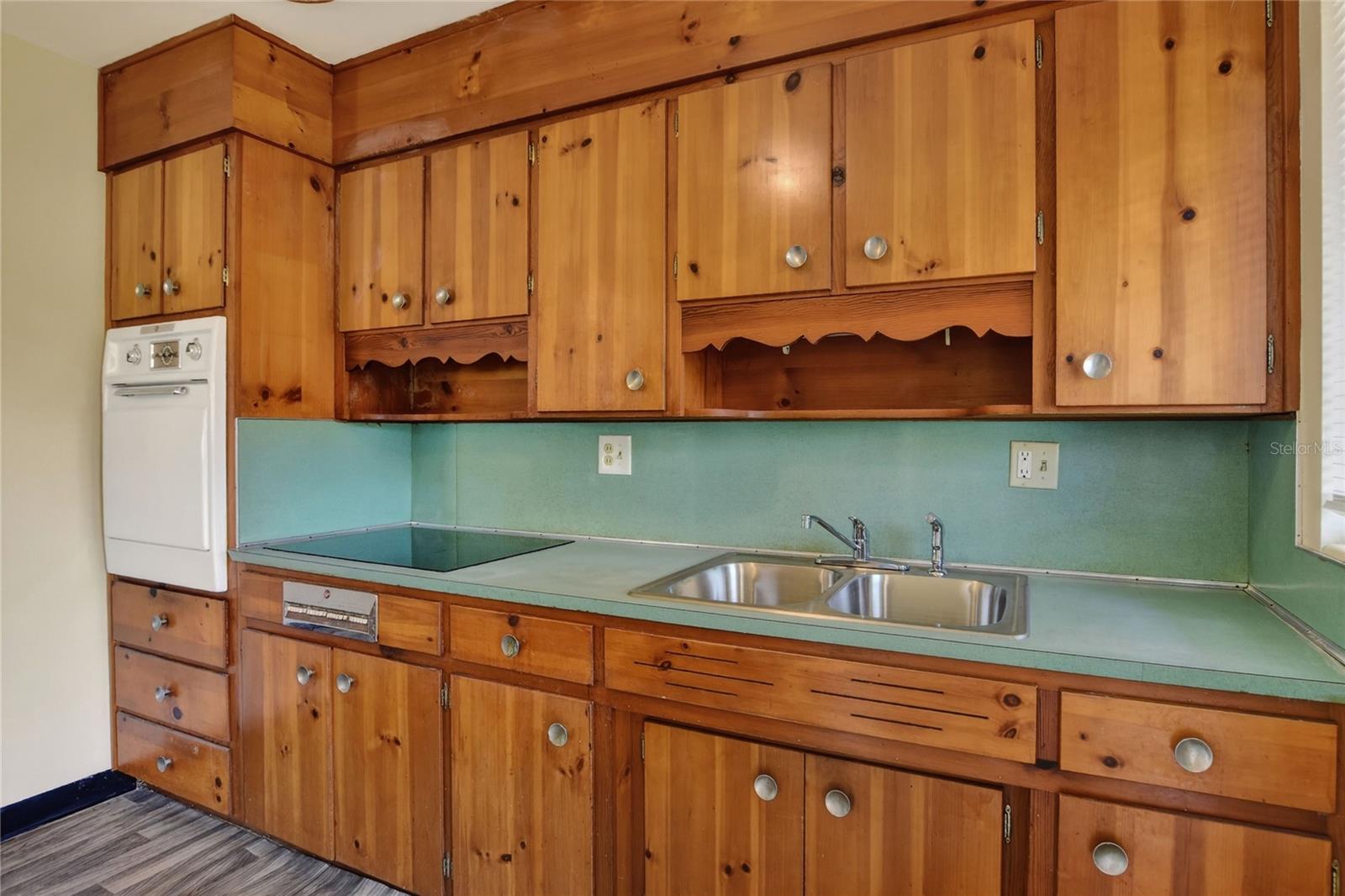 Image 14 of 43 For 1248 Woodland Avenue