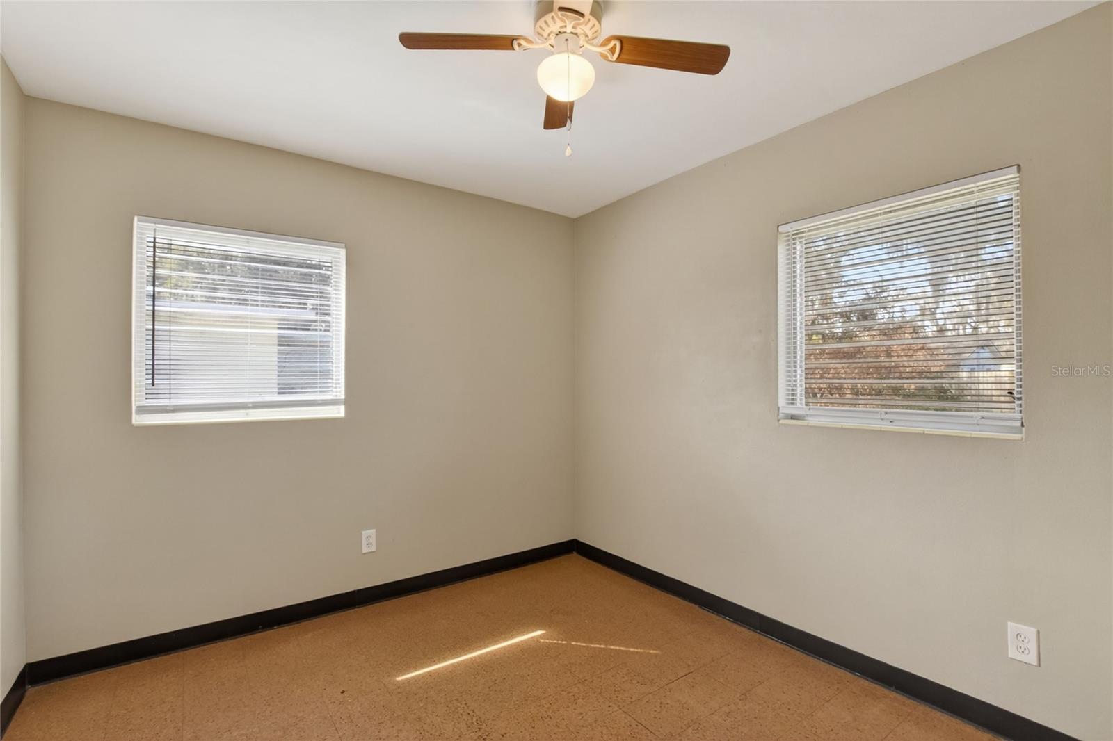 Image 22 of 43 For 1248 Woodland Avenue