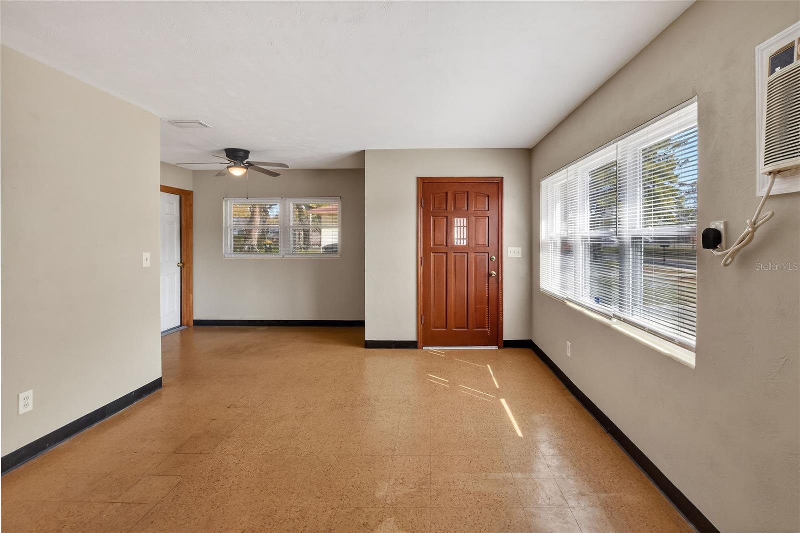 Image 6 of 43 For 1248 Woodland Avenue