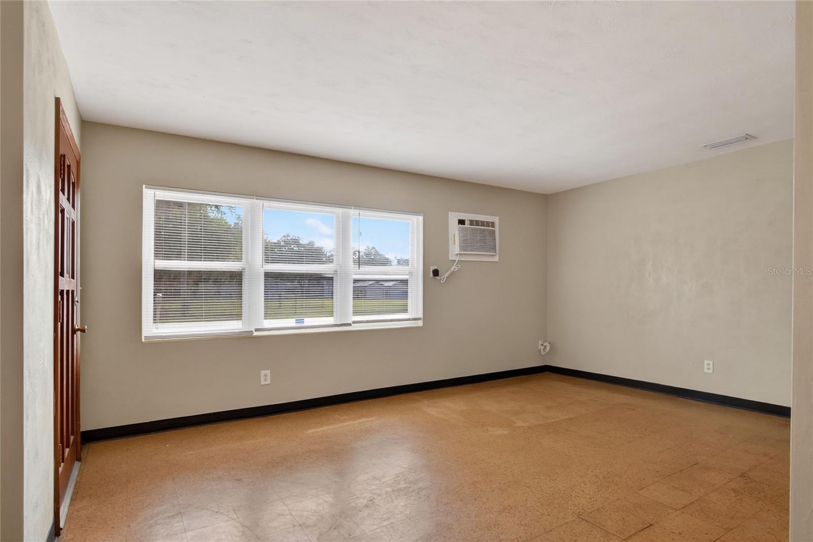 Image 7 of 43 For 1248 Woodland Avenue