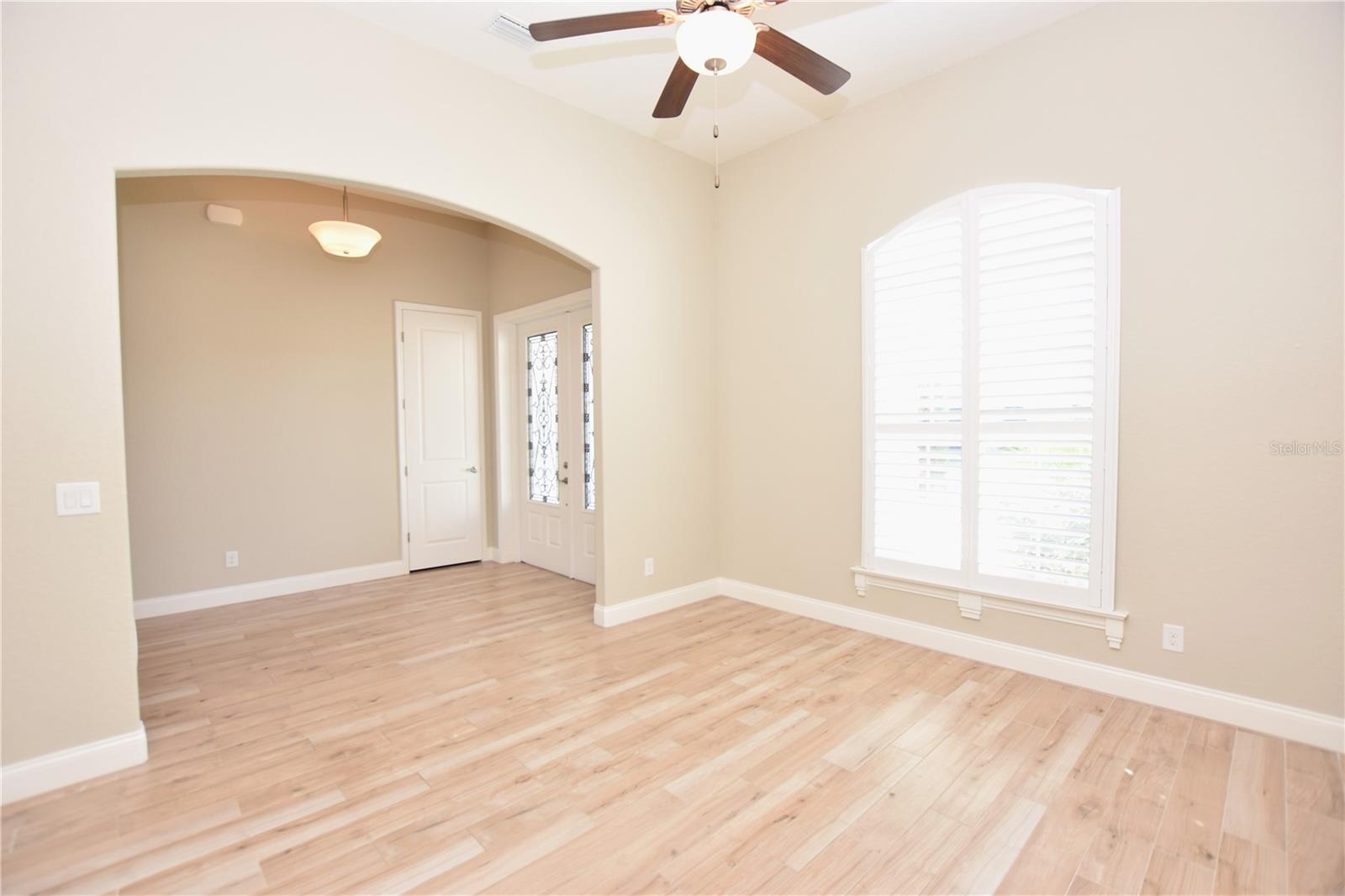 Image 16 of 45 For 6986 Highlands Creek Avenue