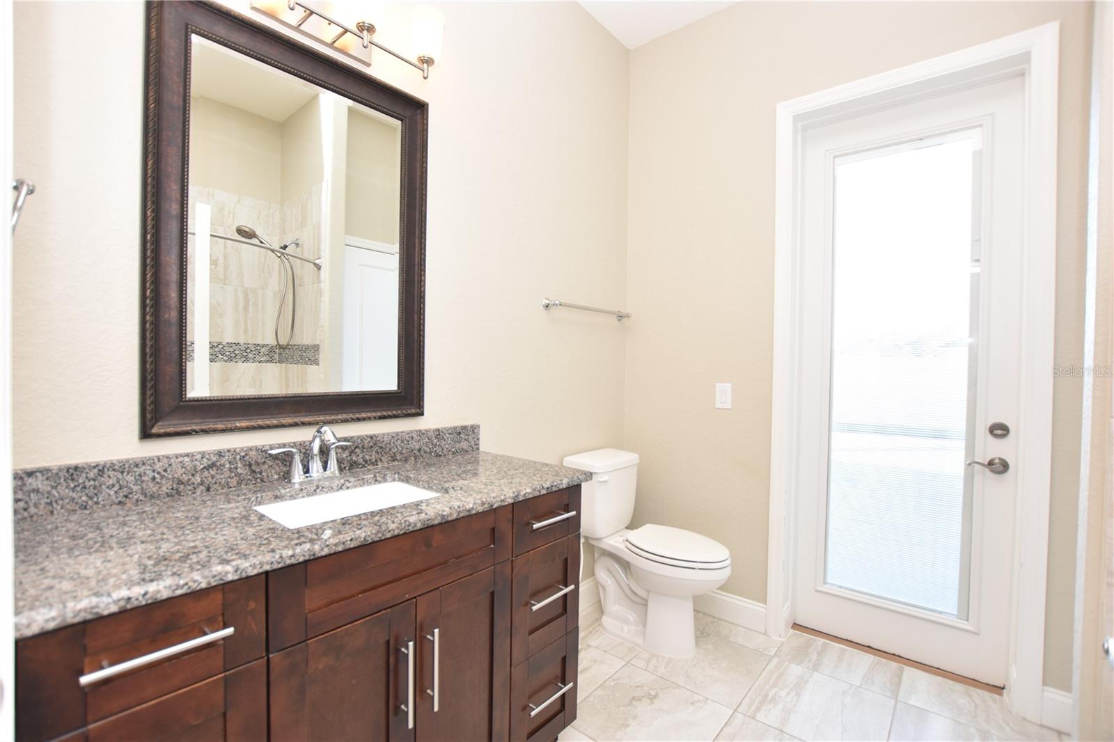 Image 30 of 45 For 6986 Highlands Creek Avenue