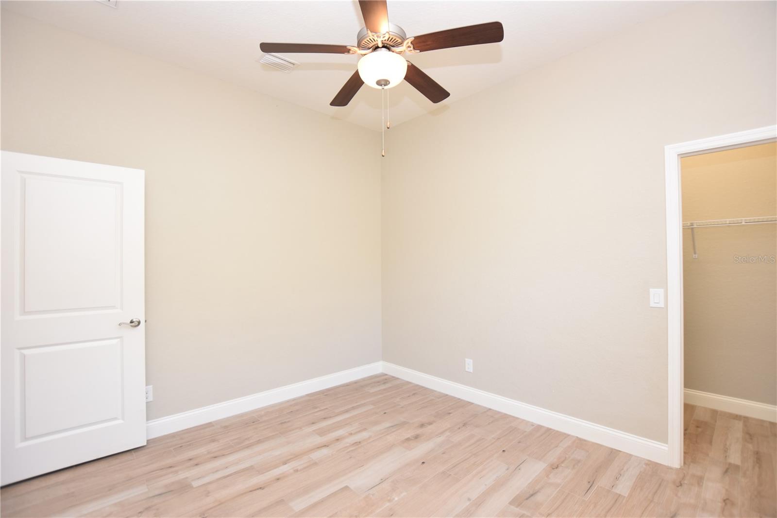 Image 37 of 45 For 6986 Highlands Creek Avenue