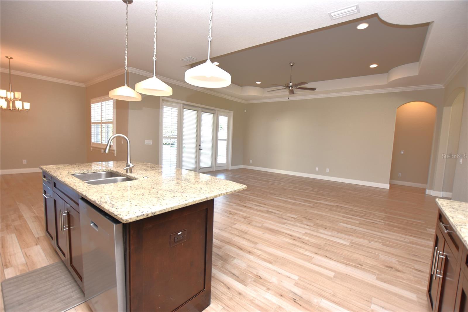 Image 7 of 45 For 6986 Highlands Creek Avenue