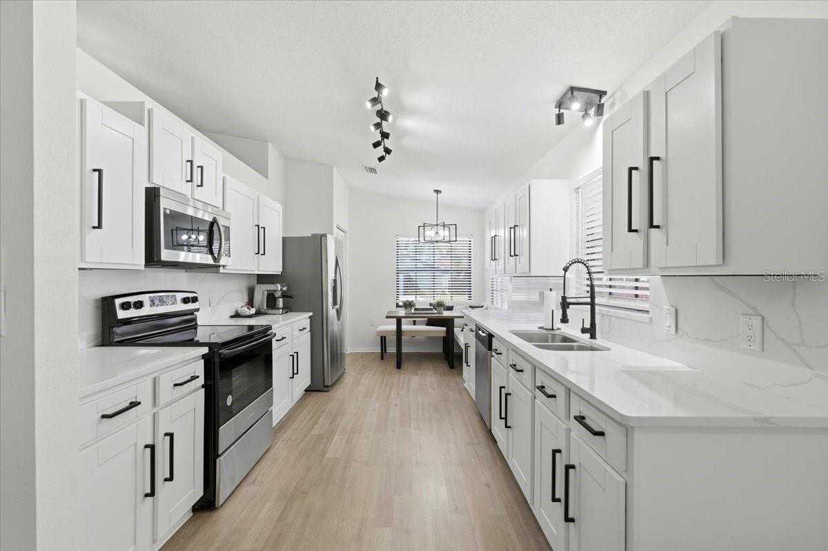 Image 10 of 69 For 669 Eagle Run