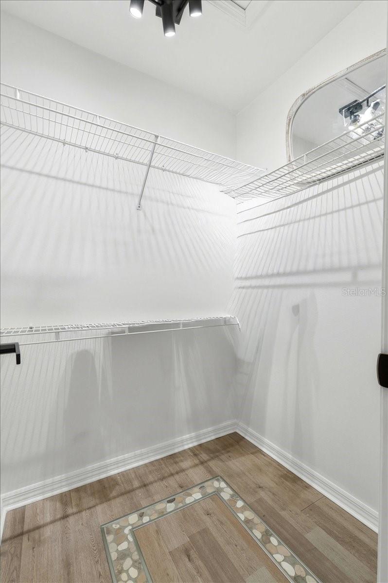 Image 18 of 69 For 669 Eagle Run