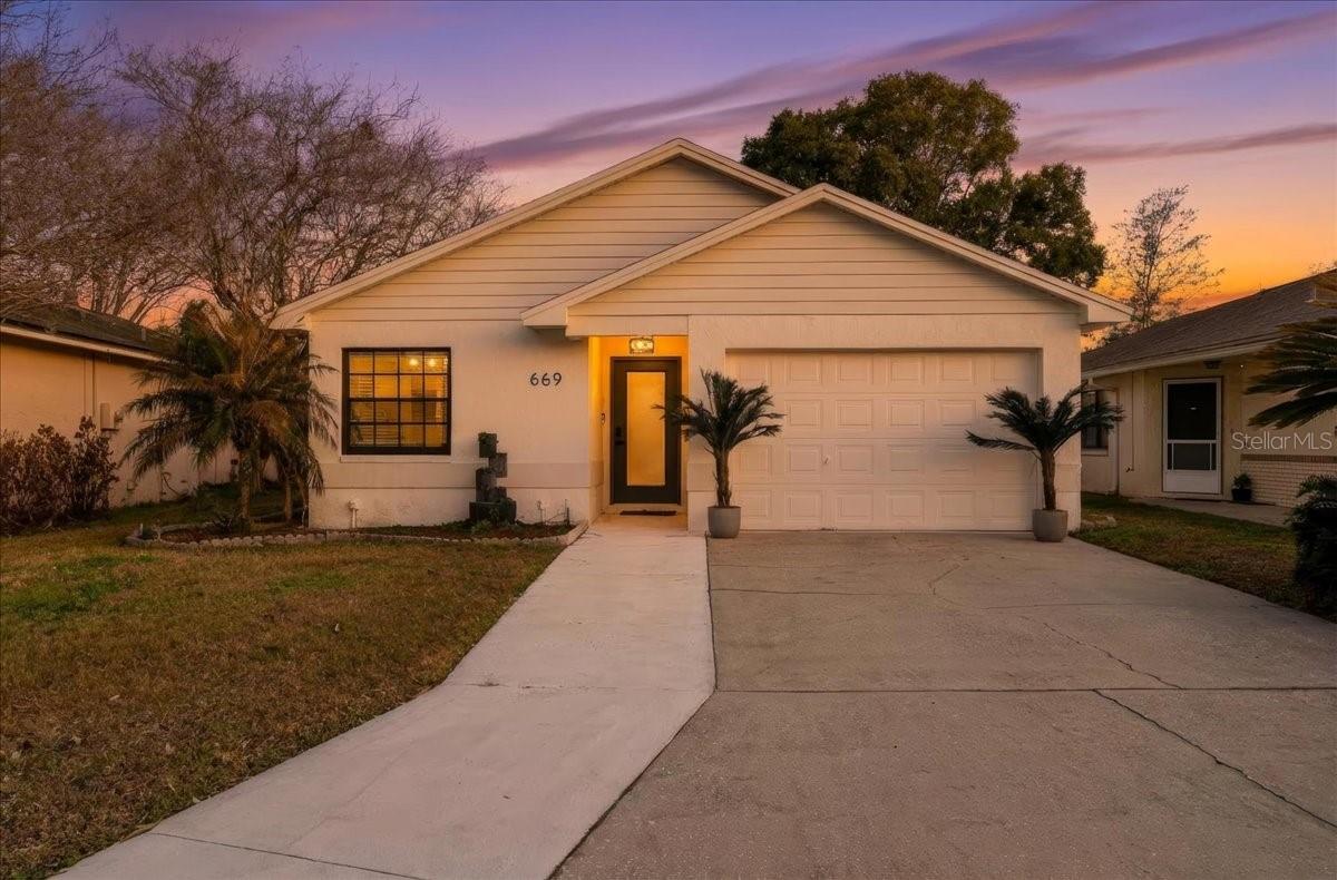 Image 2 of 69 For 669 Eagle Run