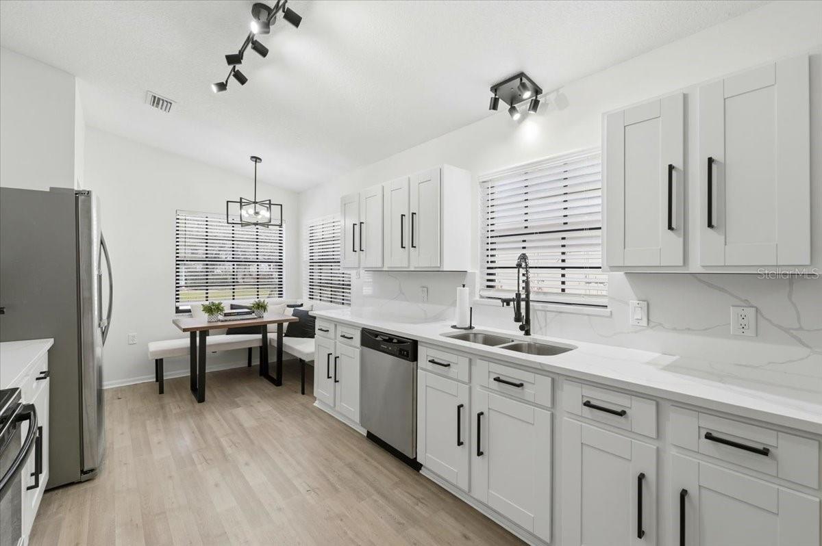 Image 9 of 69 For 669 Eagle Run