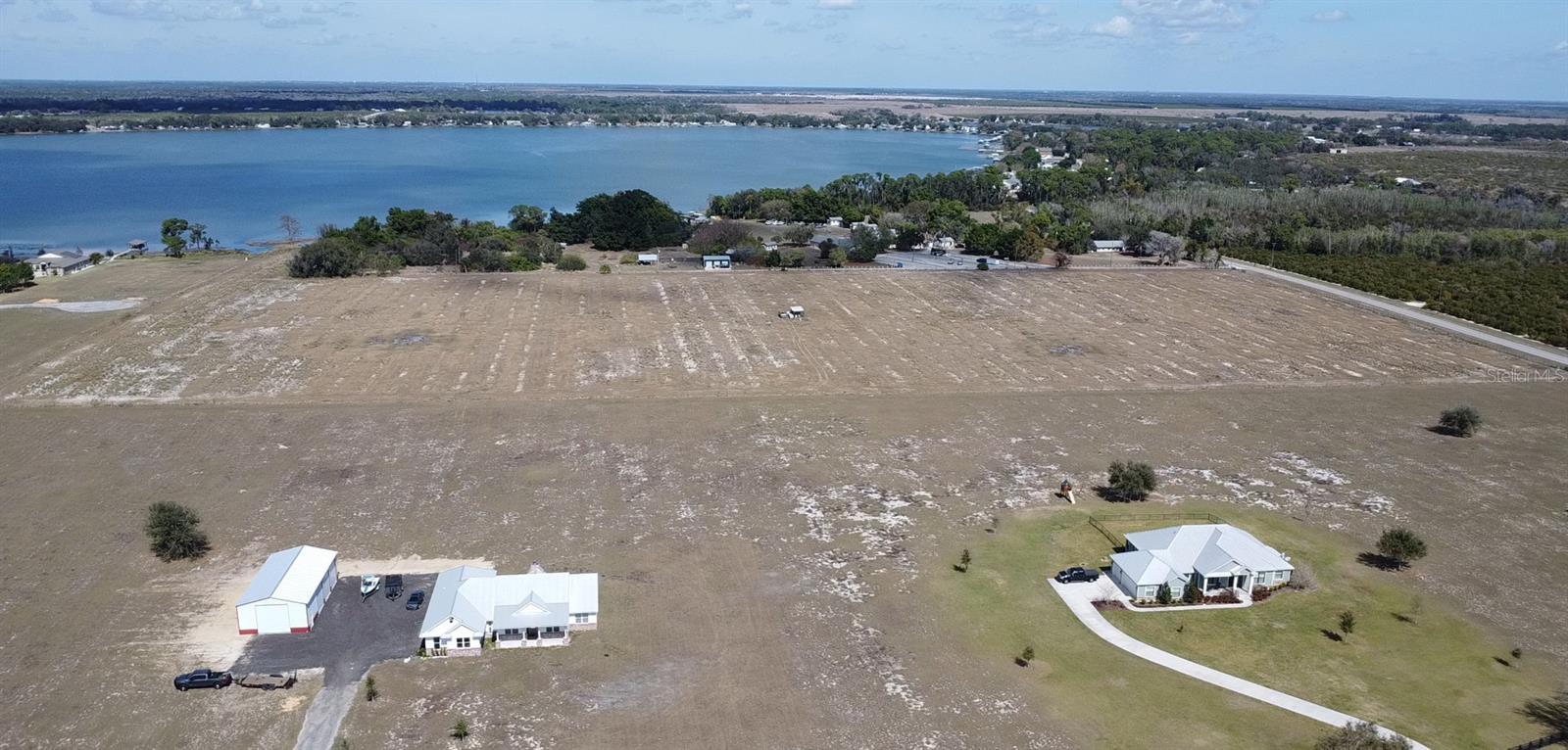 Image 14 of 28 For 100 Cloverleaf Road