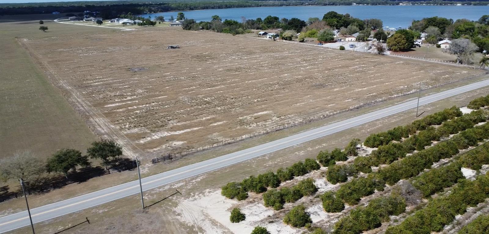 Image 15 of 28 For 100 Cloverleaf Road