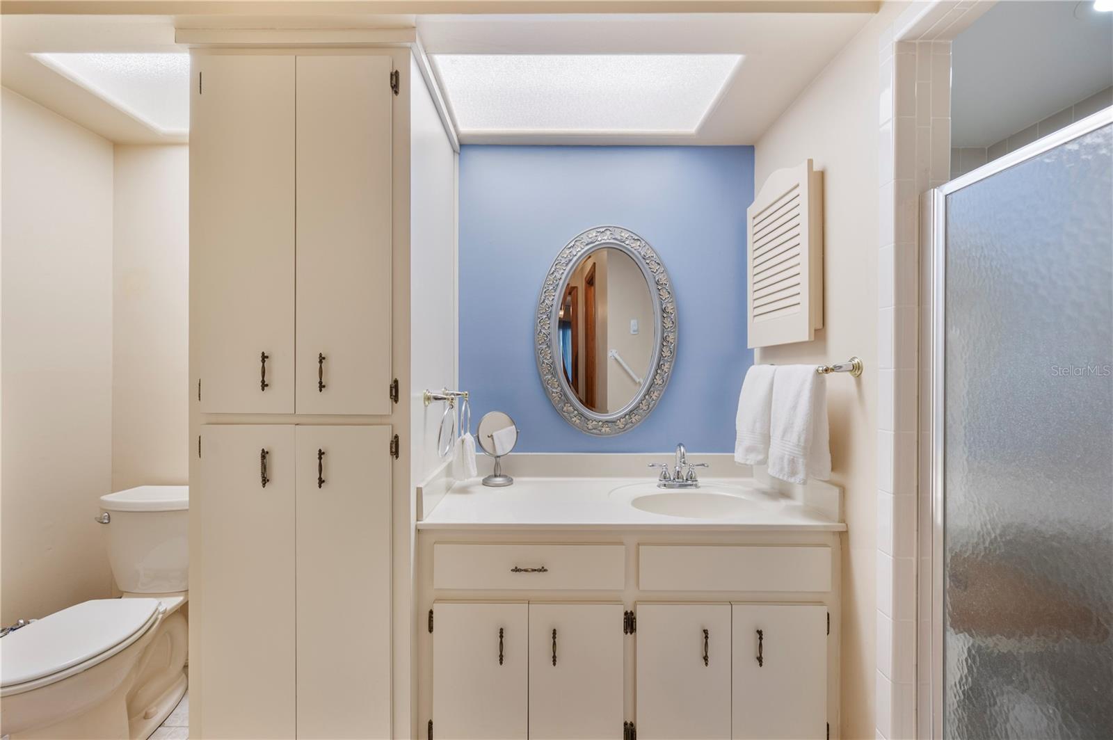 Image 21 of 39 For 2025 Sylvester Road Rr2