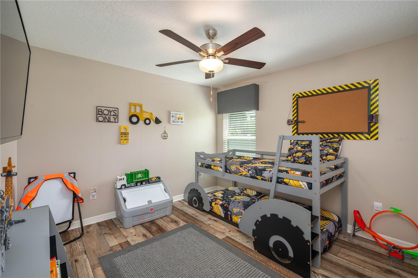 Image 19 of 29 For 2958 Flying Blackbird Road